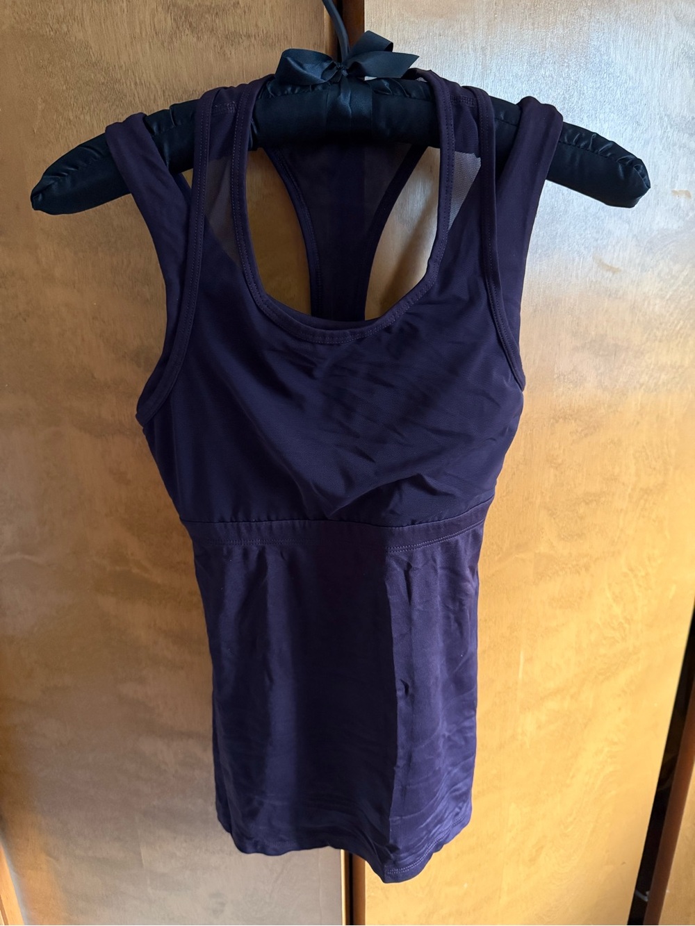 Gapfit yoga athletic plum purple top sleeveless racer back with straps